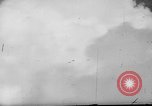 Standbild 19 USAAF Fighter Squadron P-47s der gegnerischen Insel Tinian Insel Tinian Marianen, 1945, aus Sekunde 38 historischem Filmmaterial Videoclip 65675047547