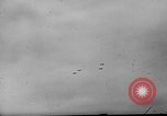 Standbild 19 USAAF Fighter Squadron P-47s der gegnerischen Insel Tinian Insel Tinian Marianen, 1945, aus Sekunde 40 historischem Filmmaterial Videoclip 65675047547