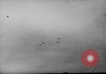 Standbild 19 USAAF Fighter Squadron P-47s der gegnerischen Insel Tinian Insel Tinian Marianen, 1945, aus Sekunde 44 historischem Filmmaterial Videoclip 65675047547