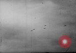 Standbild 19 USAAF Fighter Squadron P-47s der gegnerischen Insel Tinian Insel Tinian Marianen, 1945, aus Sekunde 45 historischem Filmmaterial Videoclip 65675047547