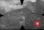 Standbild 318 USAAF Fighter Gruppe P-47s in der Schlacht von Tinian Insel Tinian Marianen, 1944, aus Sekunde 35 historischem Filmmaterial Videoclip 65675047551