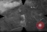 Standbild 318 USAAF Fighter Gruppe P-47s in der Schlacht von Tinian Insel Tinian Marianen, 1944, aus Sekunde 38 historischem Filmmaterial Videoclip 65675047551