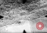 Standbild 318 USAAF Fighter Gruppe P-47s in der Schlacht von Tinian Insel Tinian Marianen, 1944, aus Sekunde 55 historischem Filmmaterial Videoclip 65675047551