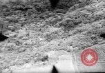 Standbild 318 USAAF Fighter Gruppe P-47s in der Schlacht von Tinian Insel Tinian Marianen, 1944, aus Sekunde 56 historischem Filmmaterial Videoclip 65675047551