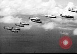 Standbild P-47s von 318 Fighter Group Rückkehr von Tinian raid Aslito Flugplatz Saipan Marianen, 1944, aus Sekunde 15 historischem Filmmaterial Videoclip 65675047552