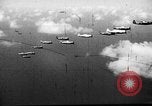 Standbild P-47s von 318 Fighter Group Rückkehr von Tinian raid Aslito Flugplatz Saipan Marianen, 1944, aus Sekunde 25 historischem Filmmaterial Videoclip 65675047552