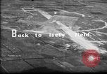 Standbild P-47s von 318 Fighter Group Rückkehr von Tinian raid Aslito Flugplatz Saipan Marianen, 1944, aus Sekunde 30 historischem Filmmaterial Videoclip 65675047552