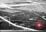 Standbild P-47s von 318 Fighter Group Rückkehr von Tinian raid Aslito Flugplatz Saipan Marianen, 1944, aus Sekunde 33 historischem Filmmaterial Videoclip 65675047552