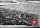 Standbild P-47s von 318 Fighter Group Rückkehr von Tinian raid Aslito Flugplatz Saipan Marianen, 1944, aus Sekunde 37 historischem Filmmaterial Videoclip 65675047552