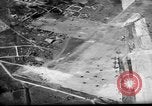Standbild P-47s von 318 Fighter Group Rückkehr von Tinian raid Aslito Flugplatz Saipan Marianen, 1944, aus Sekunde 59 historischem Filmmaterial Videoclip 65675047552
