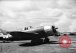 Standbild P-47s 19 USAAF Fighter Squadron in Saipan Saipan Marianen, 1944, aus Sekunde 10 historischem Filmmaterial Videoclip 65675047553