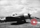 Standbild P-47s 19 USAAF Fighter Squadron in Saipan Saipan Marianen, 1944, aus Sekunde 11 historischem Filmmaterial Videoclip 65675047553