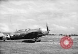 Standbild P-47s 19 USAAF Fighter Squadron in Saipan Saipan Marianen, 1944, aus Sekunde 17 historischem Filmmaterial Videoclip 65675047553