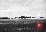 Standbild P-47s 19 USAAF Fighter Squadron in Saipan Saipan Marianen, 1944, aus Sekunde 26 historischem Filmmaterial Videoclip 65675047553