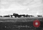 Standbild P-47s 19 USAAF Fighter Squadron in Saipan Saipan Marianen, 1944, aus Sekunde 32 historischem Filmmaterial Videoclip 65675047553