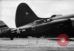 Standbild P-47s 19 USAAF Fighter Squadron in Saipan Saipan Marianen, 1944, aus Sekunde 58 historischem Filmmaterial Videoclip 65675047553