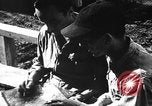 Standbild Piloten von 318 Fighter Group debrieft nach Mission Saipan Marianen, 1944, aus Sekunde 13 historischem Filmmaterial Videoclip 65675047554
