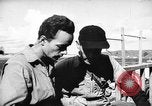 Standbild Piloten von 318 Fighter Group debrieft nach Mission Saipan Marianen, 1944, aus Sekunde 16 historischem Filmmaterial Videoclip 65675047554