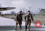 Standbild P-47 Thunderbolt Kampfflugzeugen Deutschland, 1945, aus Sekunde 26 historischem Filmmaterial Videoclip 65675047567