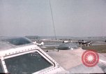 Immagine di P-38 combattenti di alleggerimento Germania, 1945, secondo 52 filmato di repertorio 65675047570