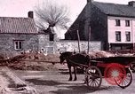 Immagine di Due civili Germania, 1945, secondo 1 filmato di repertorio 65675047571
