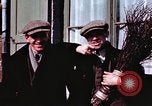 Immagine di Due civili Germania, 1945, secondo 24 filmato di repertorio 65675047571