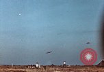 Immagine di P-47 Thunderbolts Come il Belgio, 1945, secondo 59 filmato di repertorio 65675047576