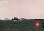 Standbild Patienten airlifted an US Army Field Hospital München Deutschland, 1945, aus Sekunde 41 historischem Filmmaterial Videoclip 65675047579