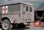 Standbild Patienten airlifted an US Army Field Hospital München Deutschland, 1945, aus Sekunde 46 historischem Filmmaterial Videoclip 65675047579