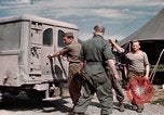 Standbild Patienten airlifted an US Army Field Hospital München Deutschland, 1945, aus Sekunde 54 historischem Filmmaterial Videoclip 65675047579