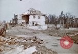 Immagine di Rovine della città Germania, 1945, secondo 57 filmato di repertorio 65675047585