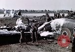Immagine di Scatafascio British Halifax III aeromobile Germania, 1945, secondo 15 filmato di repertorio 65675047587