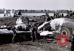 Immagine di Scatafascio British Halifax III aeromobile Germania, 1945, secondo 16 filmato di repertorio 65675047587