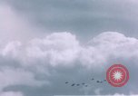 Standbild P-47 Thunderbolt Kampfflugzeugen Deutschland, 1945, aus Sekunde 33 historischem Filmmaterial Videoclip 65675047604