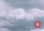 Standbild P-47 Thunderbolt Kampfflugzeugen Deutschland, 1945, aus Sekunde 34 historischem Filmmaterial Videoclip 65675047604