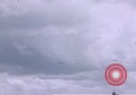 Standbild viele Formationen der US-Flugzeuge Deutschland, 1945, aus Sekunde 20 historischem Filmmaterial Videoclip 65675047605