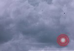 Standbild viele Formationen der US-Flugzeuge Deutschland, 1945, aus Sekunde 50 historischem Filmmaterial Videoclip 65675047605