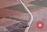 Standbild strafing Lieferung Zug europäische Theater, 1944, aus Sekunde 18 historischem Filmmaterial Videoclip 65675047630