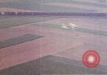 Standbild strafing Lieferung Zug europäische Theater, 1944, aus Sekunde 36 historischem Filmmaterial Videoclip 65675047630