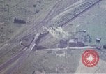 Standbild strafing Railroad center europäische Theater, 1944, aus Sekunde 16 historischem Filmmaterial Videoclip 65675047631