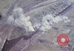Standbild strafing Railroad center europäische Theater, 1944, aus Sekunde 25 historischem Filmmaterial Videoclip 65675047631