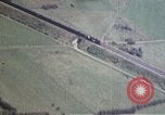 Standbild strafing Railroad center europäische Theater, 1944, aus Sekunde 48 historischem Filmmaterial Videoclip 65675047631