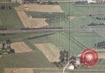 Standbild strafing Pass europäische Theater, 1944, aus Sekunde 5 historischem Filmmaterial Videoclip 65675047632
