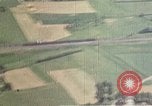 Standbild strafing Pass europäische Theater, 1944, aus Sekunde 8 historischem Filmmaterial Videoclip 65675047632