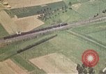 Standbild strafing Pass europäische Theater, 1944, aus Sekunde 11 historischem Filmmaterial Videoclip 65675047632