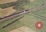 Standbild strafing Pass europäische Theater, 1944, aus Sekunde 13 historischem Filmmaterial Videoclip 65675047632