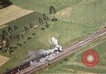 Standbild strafing Pass europäische Theater, 1944, aus Sekunde 17 historischem Filmmaterial Videoclip 65675047632