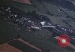 Standbild strafing Pass europäische Theater, 1944, aus Sekunde 32 historischem Filmmaterial Videoclip 65675047632