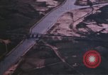 Standbild strafing Pass europäische Theater, 1944, aus Sekunde 11 historischem Filmmaterial Videoclip 65675047633