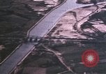 Standbild strafing Pass europäische Theater, 1944, aus Sekunde 14 historischem Filmmaterial Videoclip 65675047633
